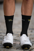 Load image into Gallery viewer, ROUVY Cycling socks - Black
